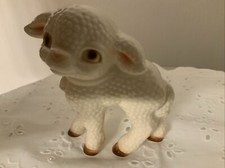 Goebel  Osterdekoration Sch&auml;fchen  Ca.8 Cm H Sehr Gut