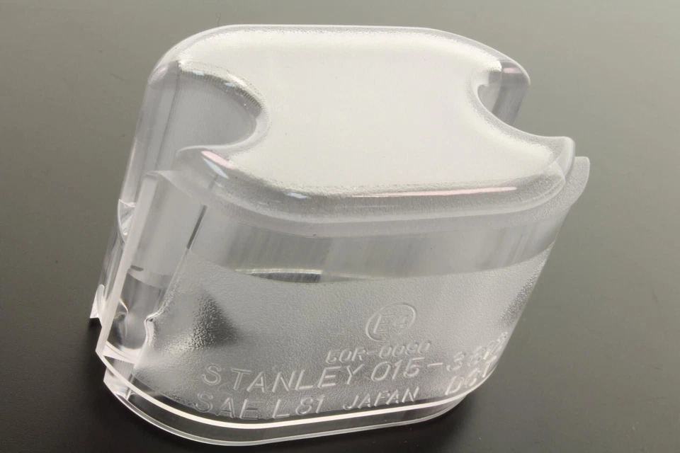 HONDA 原始设备制造商 VT500 VF750 尾灯镜头许可证板 33722-MB1-003 33722-MB1-013 — 第 3/4 张图片