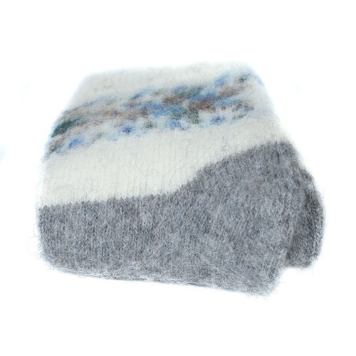 Cozy Woolen Socks with Winter Design - Handmade Winter Warmth, Perfect Christmas - Picture 16 of 18