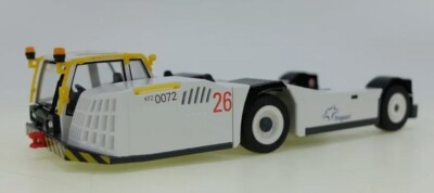 CONRAD - GOLDHOFER AST Aircraft tractor truck FRAPORT - 1/50 - CON5517/01