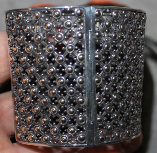 JOHN HARDY HINGED STERLING SILVER & 18K GOLD CUFF BRACELET W/CLOTH SACK - Picture 5 of 12