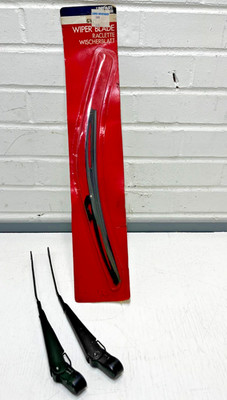 Unipart MGB GT '73-80 Wiper Set and New Blade GWB245  Made in UK