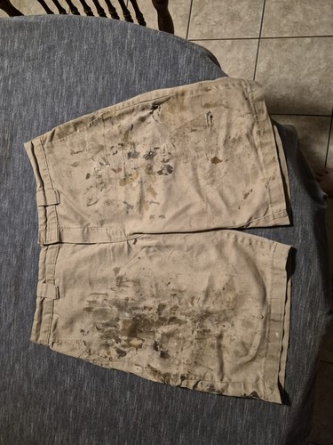 Distressed painter's Dickies Men's Beige Khaki Work shorts  Size 36