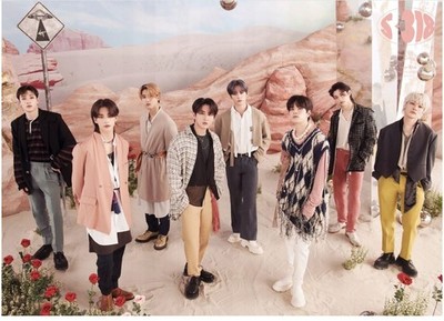 Stray Kids Essbar SKZ Boysband Tortenaufleger Torte Geburstag Zuckermasse Musik