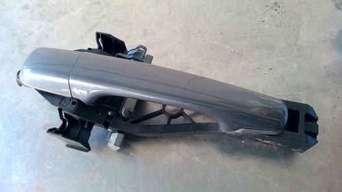 Volvo V50 DPF D2 M Aussengriff (tür hinten) R Bj 2011 Farbe grau