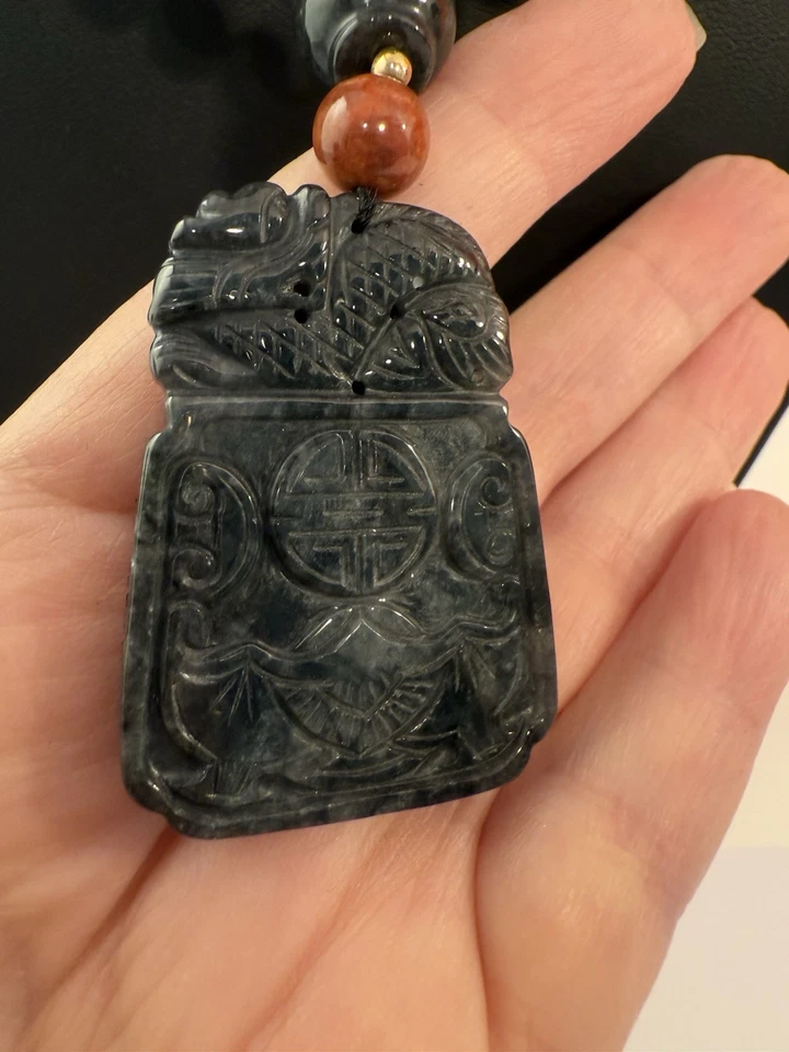 Collar grande colgante y cuentas de jaspe de piedras preciosas duras talladas a mano chino de colección Foto 3 de 4