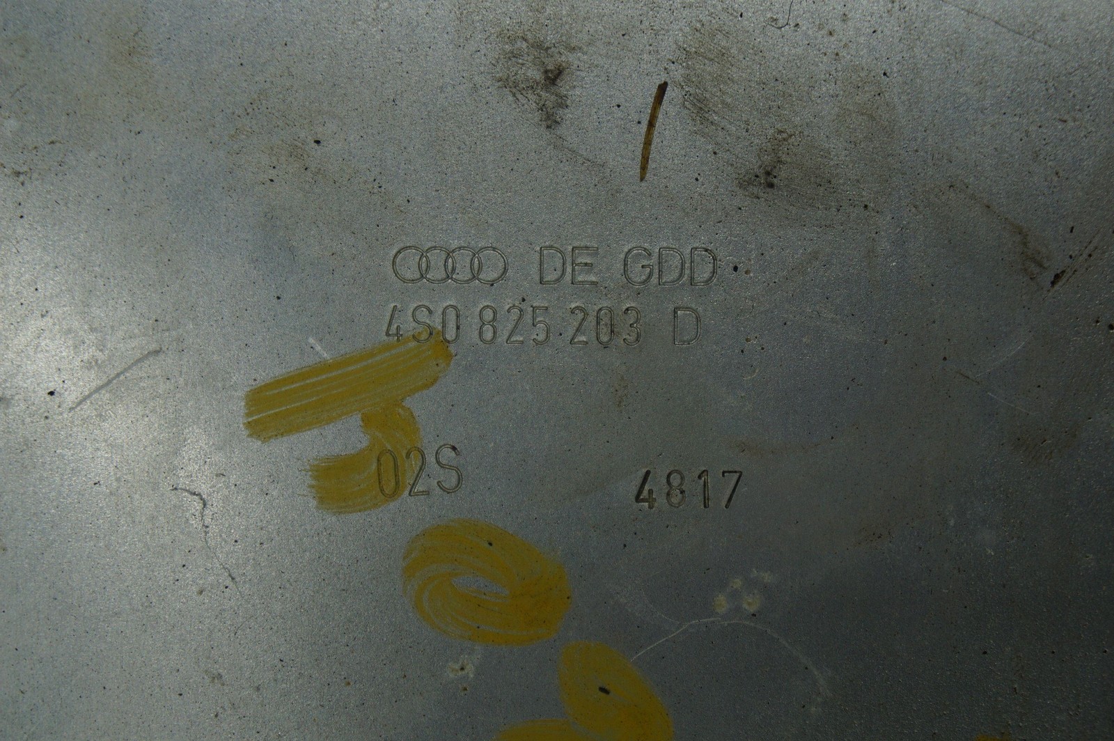Rear Underbody Skid Plate Protection Panel 4S0825203D OEM Audi R8 2018 *Note*