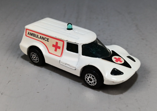 Vintage Corgi Juniors Healer Wheeler Ambulance - Picture 2 of 5