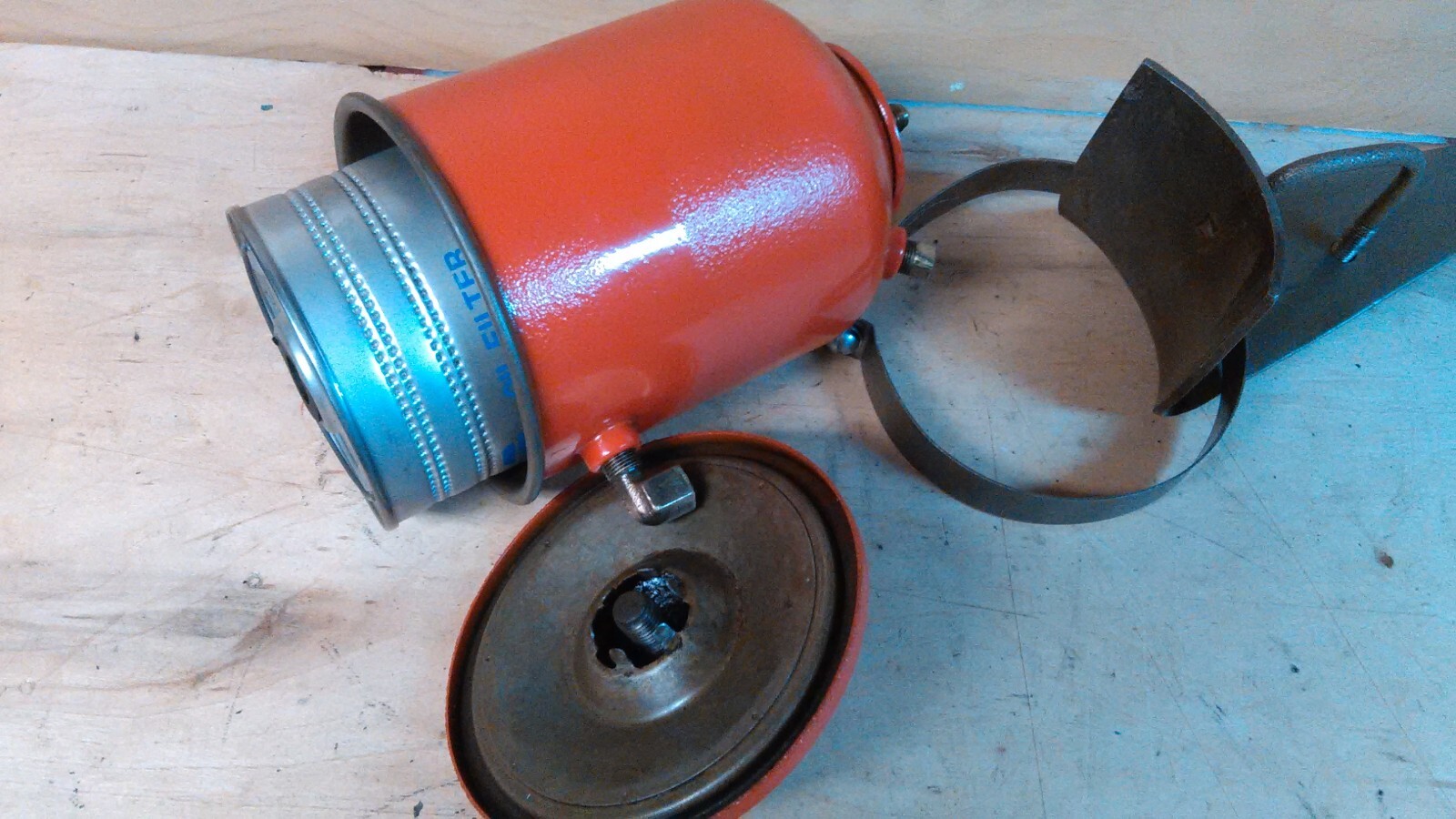 Universal filter canister P-40 Chevy 216 or 235 w/ bracket Fram AC Purolator?