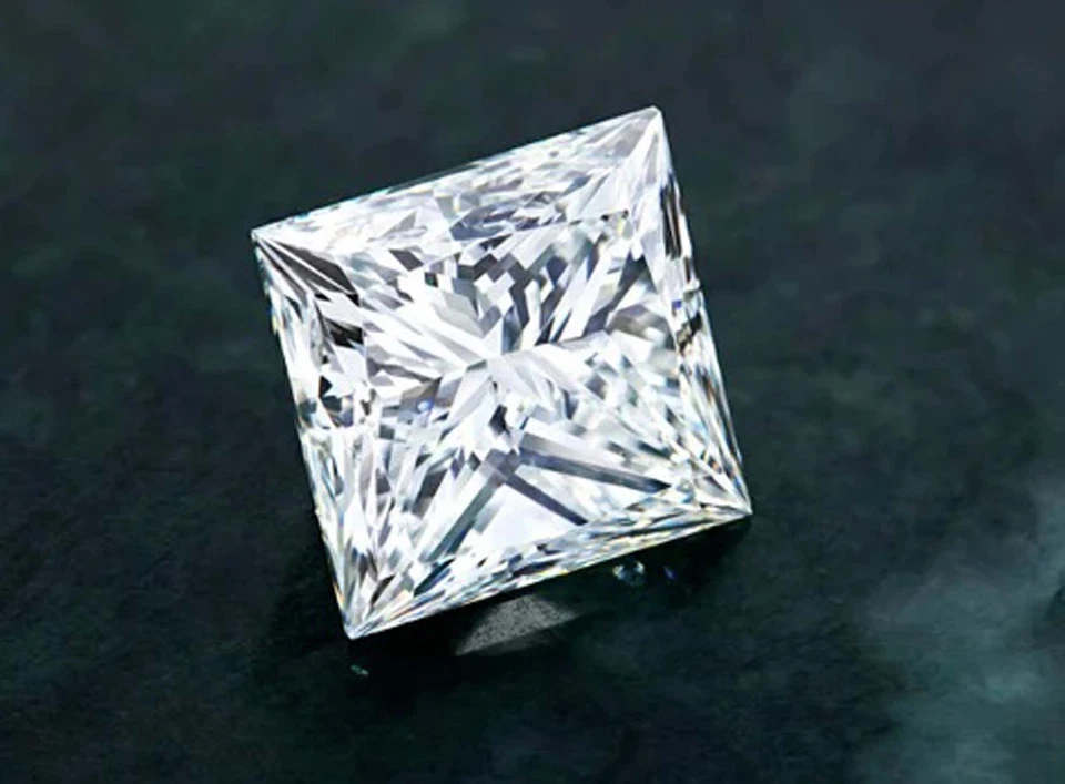 White Diamond CERTIFIED Princess Cut 2Ct Lab Grown CVD D-Color FL Clarity AJ26 - Image 4 of 4