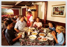 Postcard Das Dutchman Essenhaus Amish Country Kitchen Middlebury Indiana