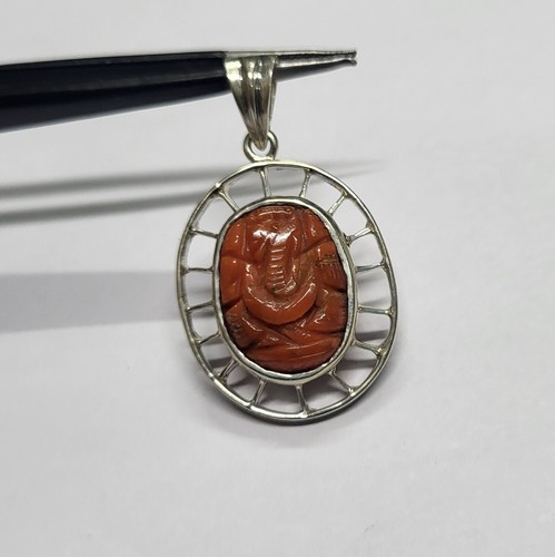 Ciondolo Ganesh intagliato pietra corallo naturale Italia argento sterling 92... - Foto 4 di 23