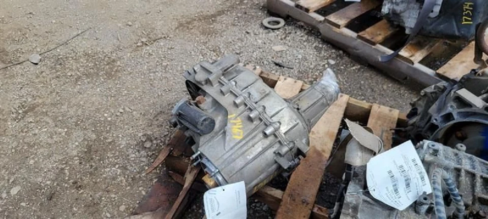 2007-2008-2009 Chrysler Aspen Transfer Case Assembly OEM - Image 2 of 4