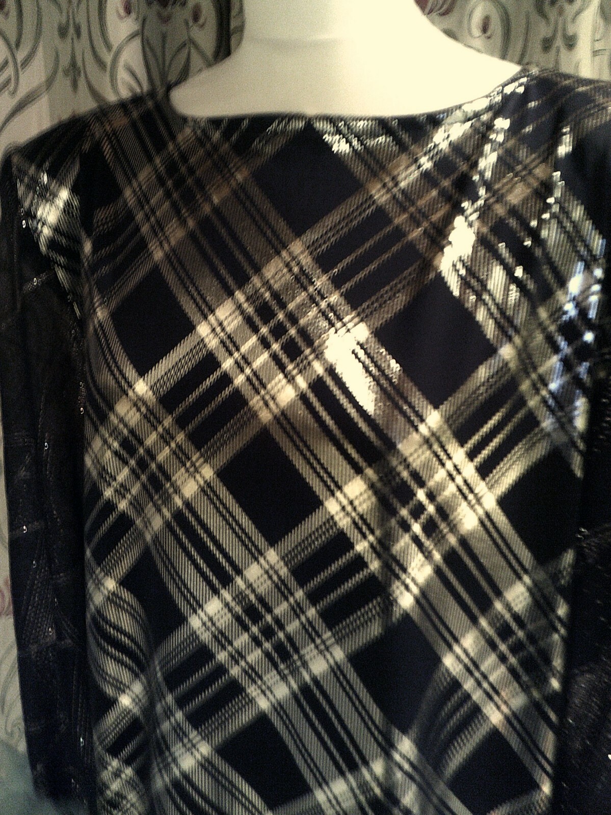 Picture 2 of 4
