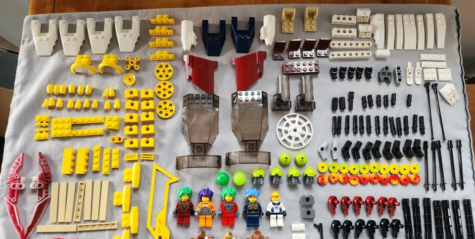 LEGO Exo-Force- Large Lot Of Legos-Blade Titan, Cyclone Defender, SKY Guardian - Image 3 of 4