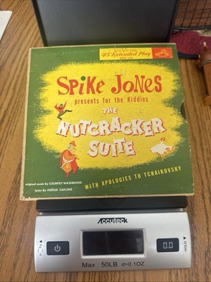 1950'S 45 RPM RECORD SET OF 3 -SPIKE JONES PRESENTS NUTCRACKER SUITE FOR KIDDIES