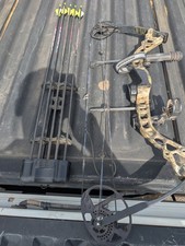 Diamond Archery Infinite Edge Pro Compound Bow 5-70lb RH w/ Quiver Sights Arrows