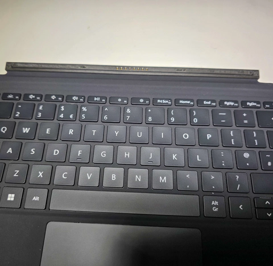 Microsoft Surface Go 1 2 & 3 Keyboards Cover 1840 UK. Genuine. Works - Image 4 of 4