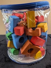 Toys-R-Us Foam Building Blocks Multi-color shapes about 100 Build Create