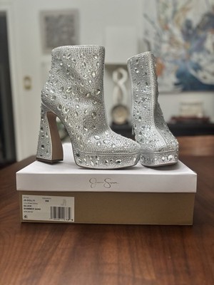 Jessica Simpson JS-Dolly1 Silver Rhinestone Platform Boots   Size 9M