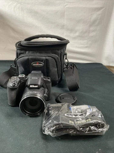 Nikon COOLPIX B700 20.3MP Digital Point And Shoot Camera Open Box w. Bag