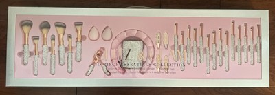 Glitz & Glam Makeup Brush Essentials Silver Set Brand New