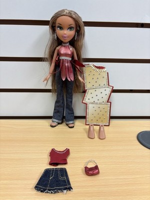 Bratz Forever Diamondz Fianna Doll Fashion Design Set Vintage