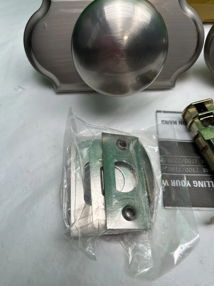 Weslock 01700SL20 Elegance Premiere Passage Impresa perilla de puerta - níquel satinado Foto 3 de 4