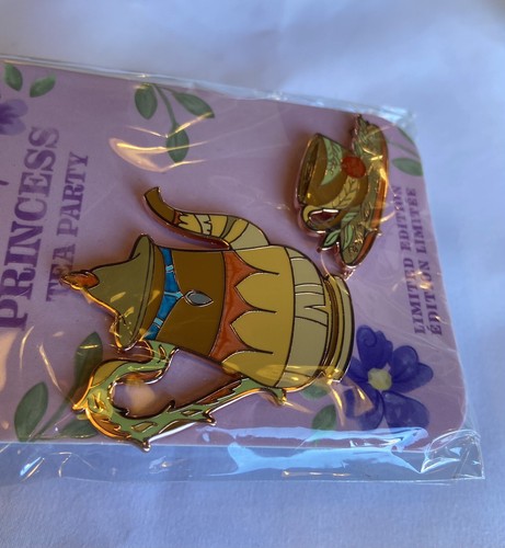 2022 Disney Princess Tea Party Pocahontas Teacup LE 4000 2 Pin Set - Picture 3 of 4
