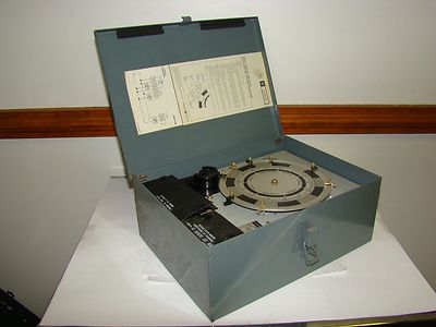 GE CR121E-N02HA42 7 Day Time Switch, 3 Pole, Single Throw, 40A, 240V Control,New