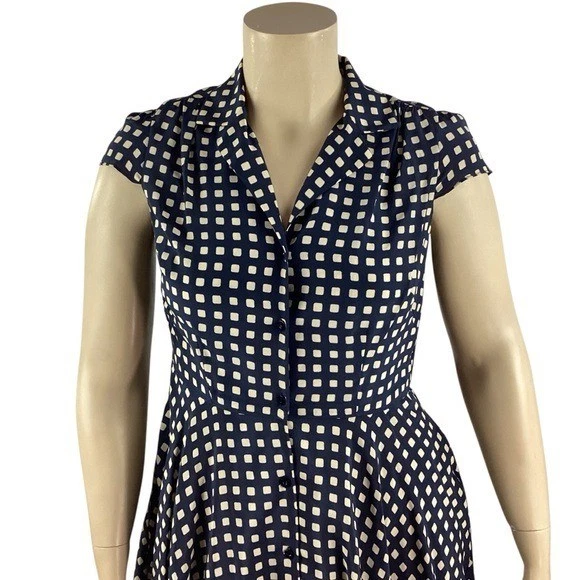 Vestido Camisa Shoshanna Seda Estampado Cuadrado Ajuste y Acampanado Azul Marino Talla 12 Foto 2 de 4