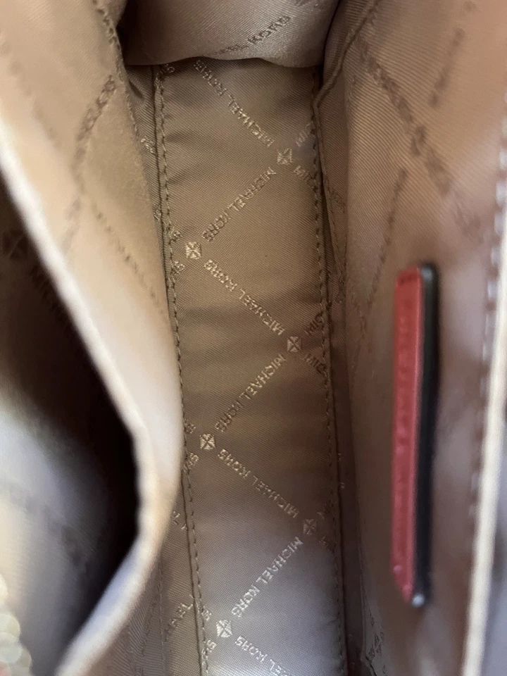 Michael Kors Sheila Tea Rose Shoulder Crossbody Bag - Image 4 of 4