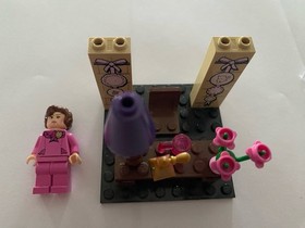 LEGO Harry Potter Minifigure - Dolores Umbridge Set 5378 Year 2010 With Scene