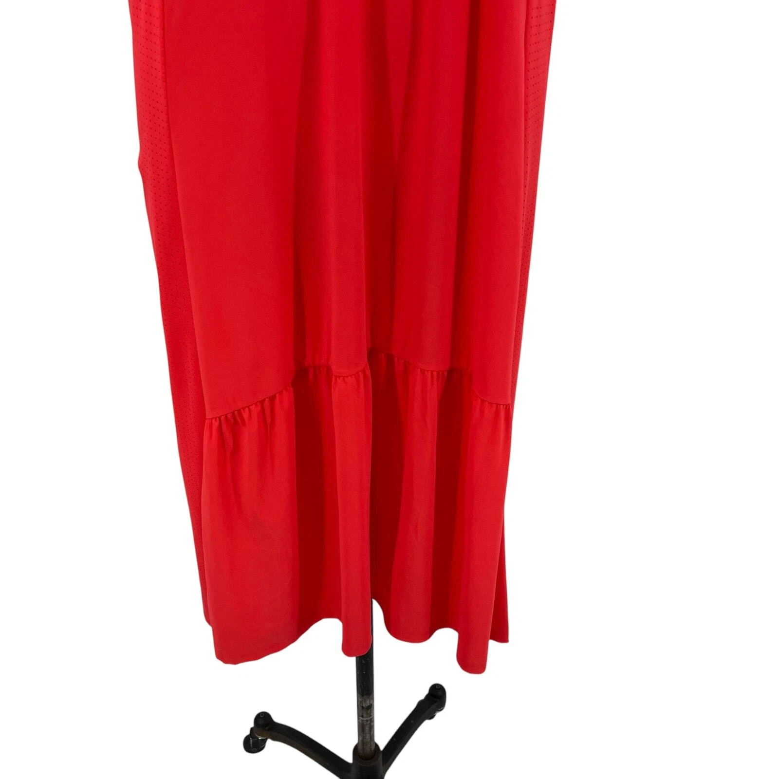 sweaty-betty explorer ace midi sleeveless lightweight 