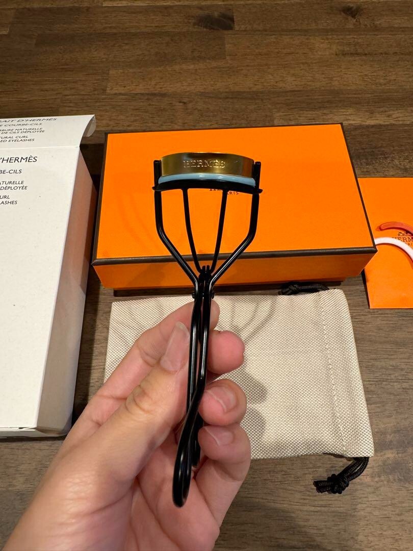 HERMES ビューラー Hermes Eyelash Curler with Pouch Le Curve-Cille Makeup Black