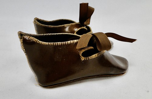 Older Antique look brown leather doll shoes French size 11 - Picture 4 of 6