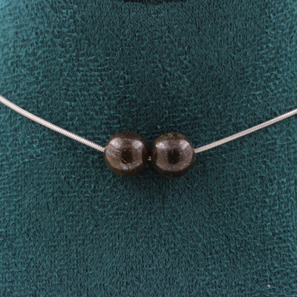 Steine Und Mineralien. Halskette 2 Perlen Bronzit 8 Mm. Kette Aus Edelstahl-image