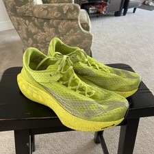Saucony Endorphin Pro 4 Mens Size 11 Neon Yel...