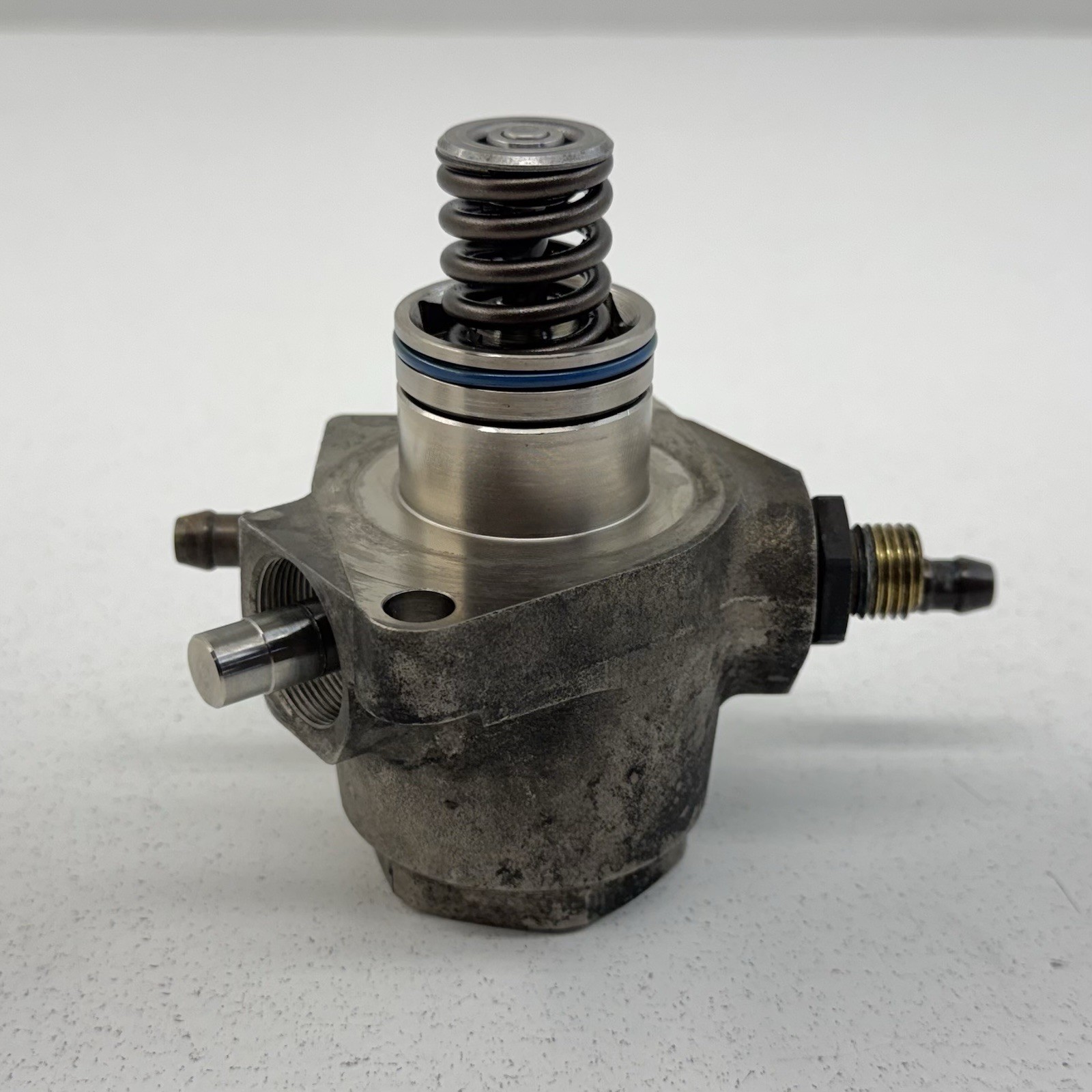 Audi R8 Lamborghini Huracan 5.2L V10 High Pressure Fuel Pump HPFP Pair OEM