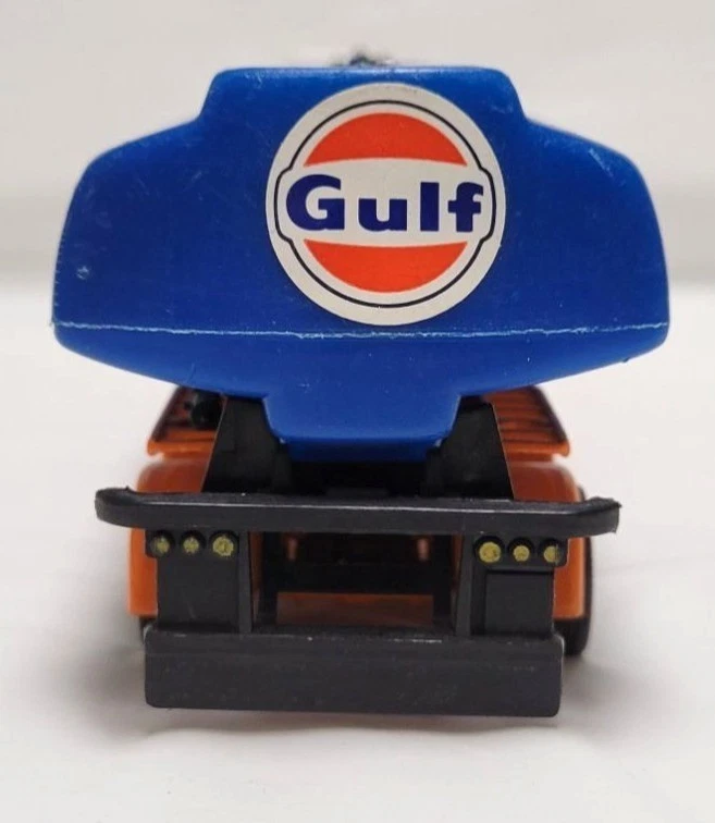 Vintage 1960s Corgi Major 1160 Gulf Petrol Tanker Ford Tilt Cab 1:43 Scale - Image 3 of 4