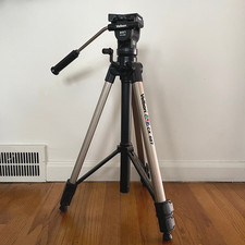 Velbon CX 687 Deluxe Heavy-Duty Aluminum Camcorder Tripod w Fluid Panhead