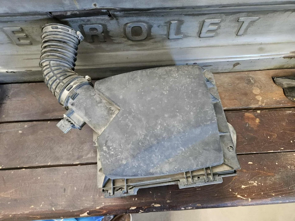 13 14 15 16L CHEVY MALIBU 2,5 L Limpiador de admisión de aire Caja Filtro Carcasa con arranque Foto 2 de 2