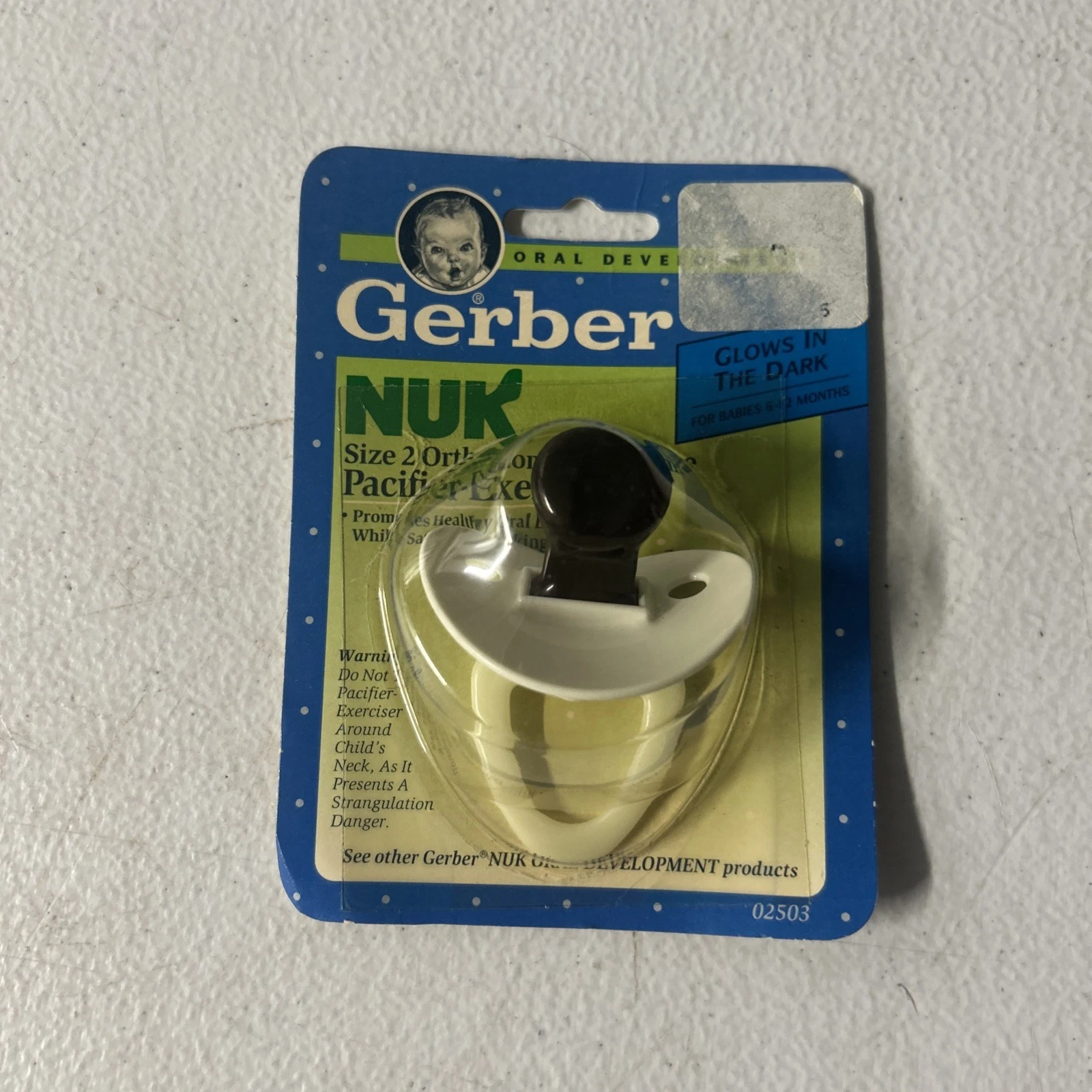 Vintage 1992 Gerber Original NUK Pacifier Exerciser Glow In Dark Size 2 6-12 Mo
Opens in a new windo