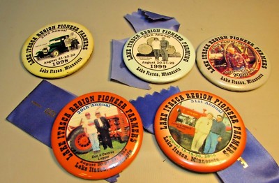 Lot of 5 Threshing Pioneer Power Engine Lake Itasca Minnesota Pinback Pin Steam