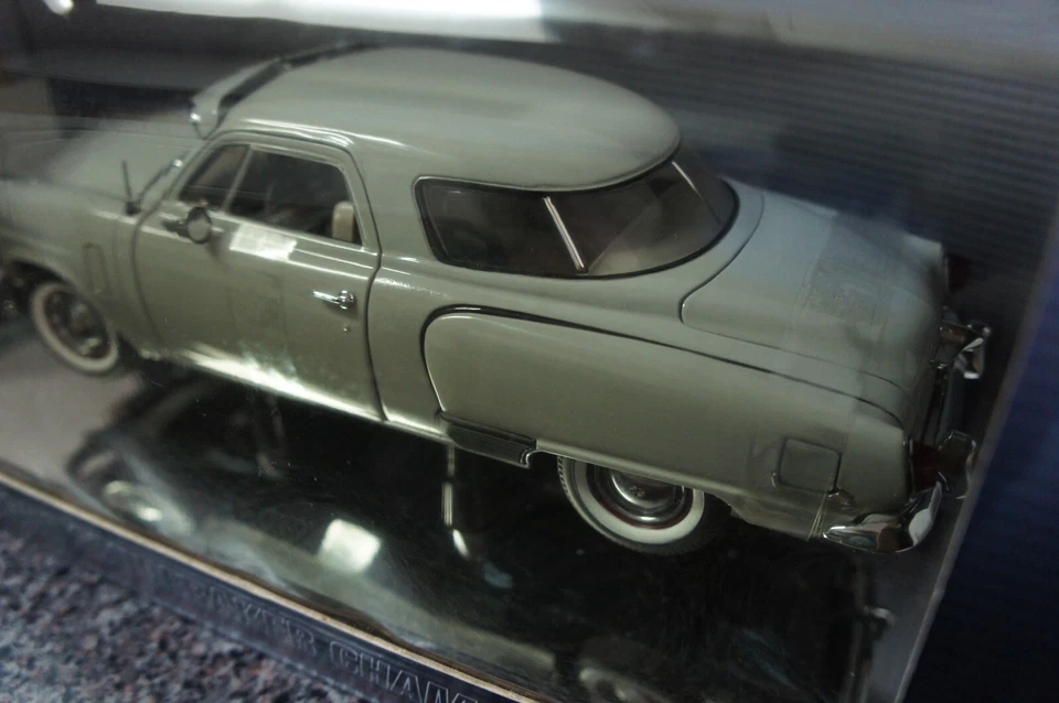 1/18 Highway 61 1951 Studebaker Champion with Visor #60004 in Grey - Image 4 of 4