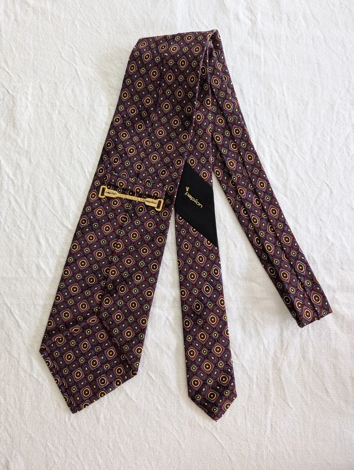 Corbata Papillon 100% Seda Geométrica Borgoña Negro Azul Amarillo Hecha a Mano Italia Foto 3 de 4