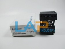 1PCS New For SCHMERSAL Safety Door Switch AZ15 ZVK-M20