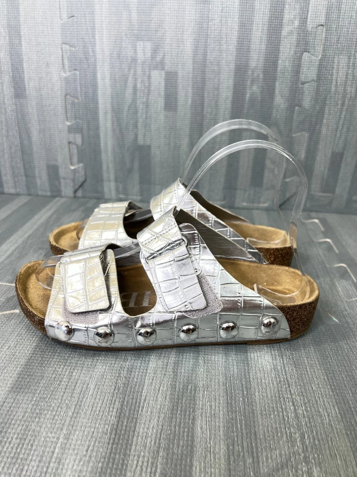 Sandalia Sam & Libby Metálica Plateada Mujer Talla 5 Tachonada Punta Abierta Deslizable Foto 3 de 4