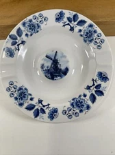 Vintage 6.75" DELFT Blue/White Floral Cigar Ashtray Made In Holland