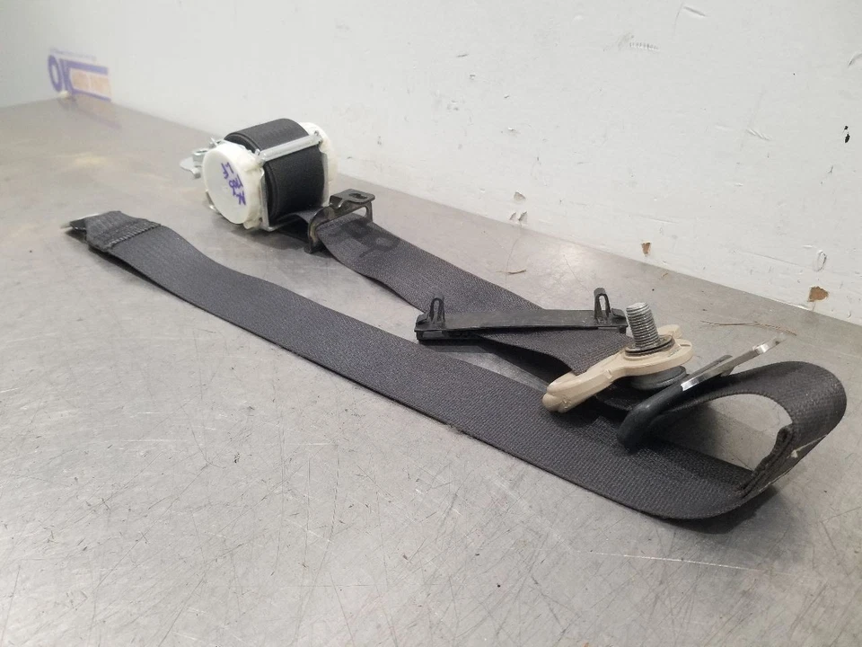 19 DODGE RAM 5500 SEAT BELT LEFT DRIVER BLACK REGULAR CAB Foto 3 de 4